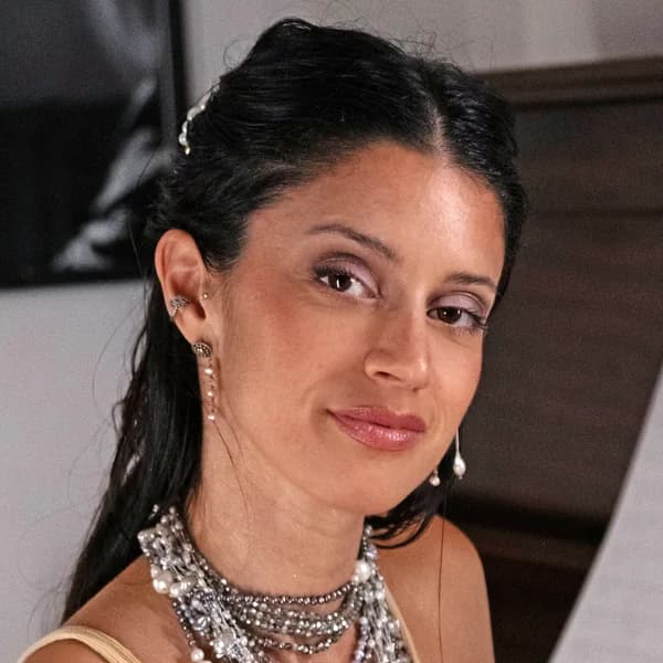 Julia, founder of Voice Alchemy Academy